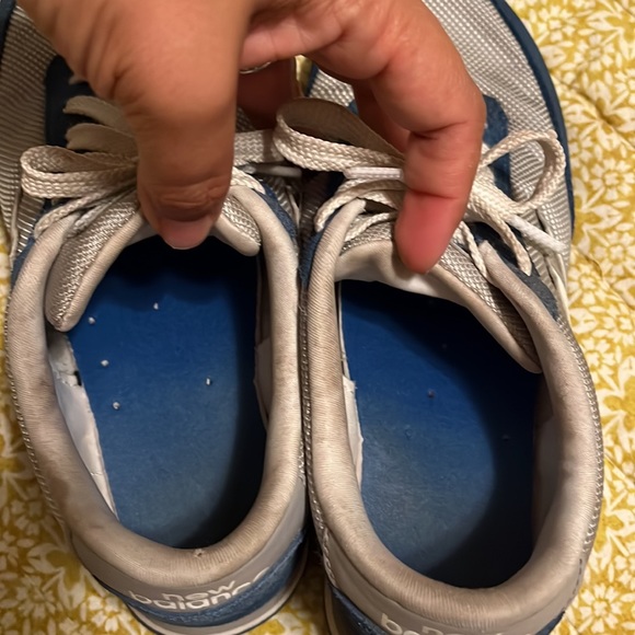 New Balance women’s sneakers size 7 - Picture 6 of 7